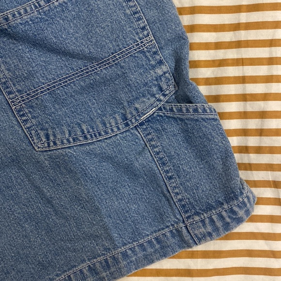 Genuine vintage Lei cargo style denim shorts, modern size 4-6 - Picture 6 of 7